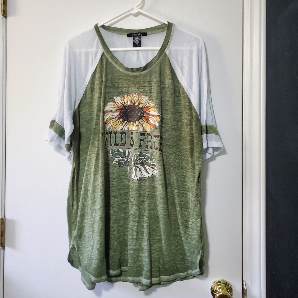 Sable Sky Sunflower Wild & Free Green Raglan Top Size 2X